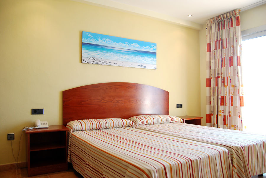 4R Miramar Calafell Hotel Kültér fotó