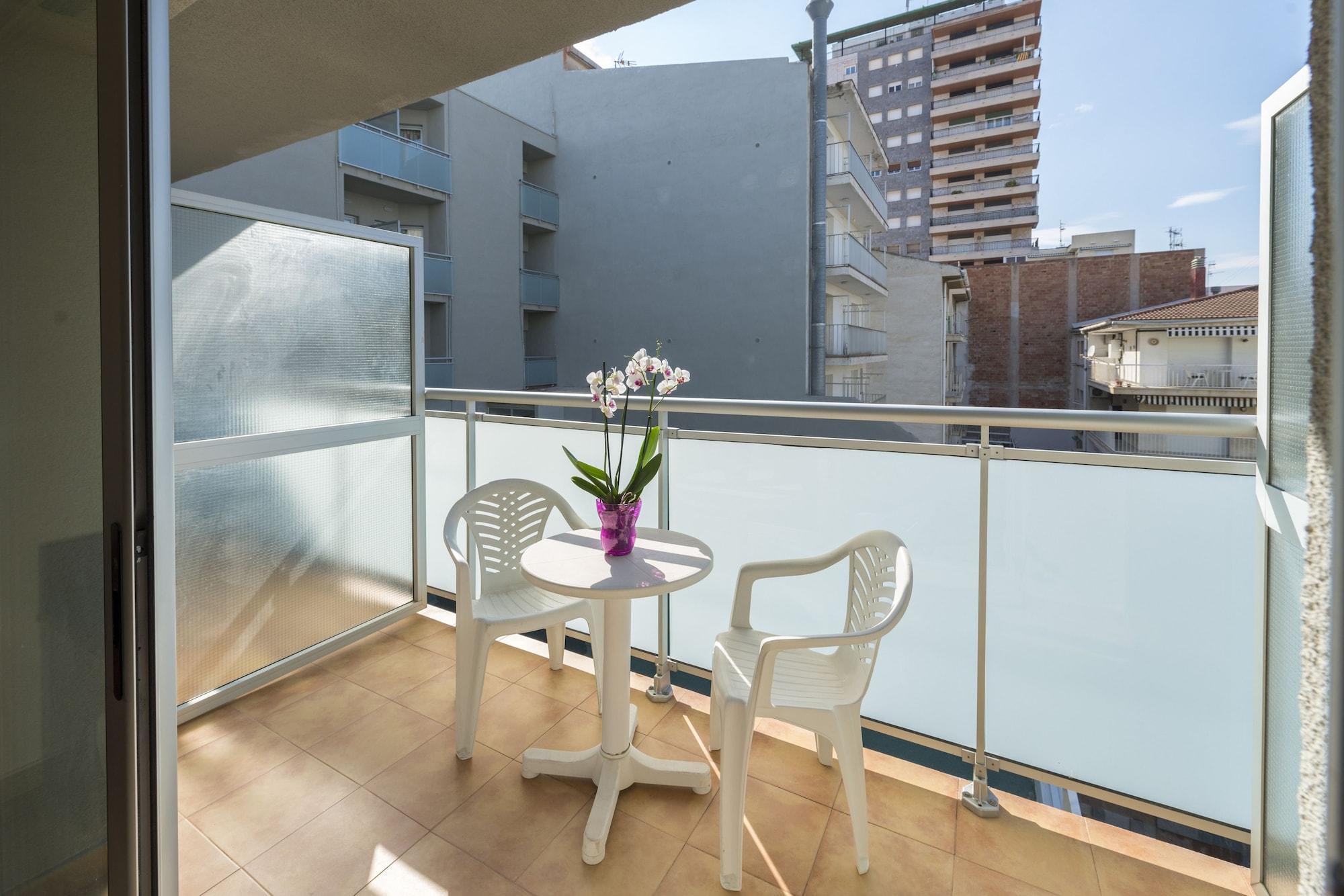 4R Miramar Calafell Hotel Kültér fotó