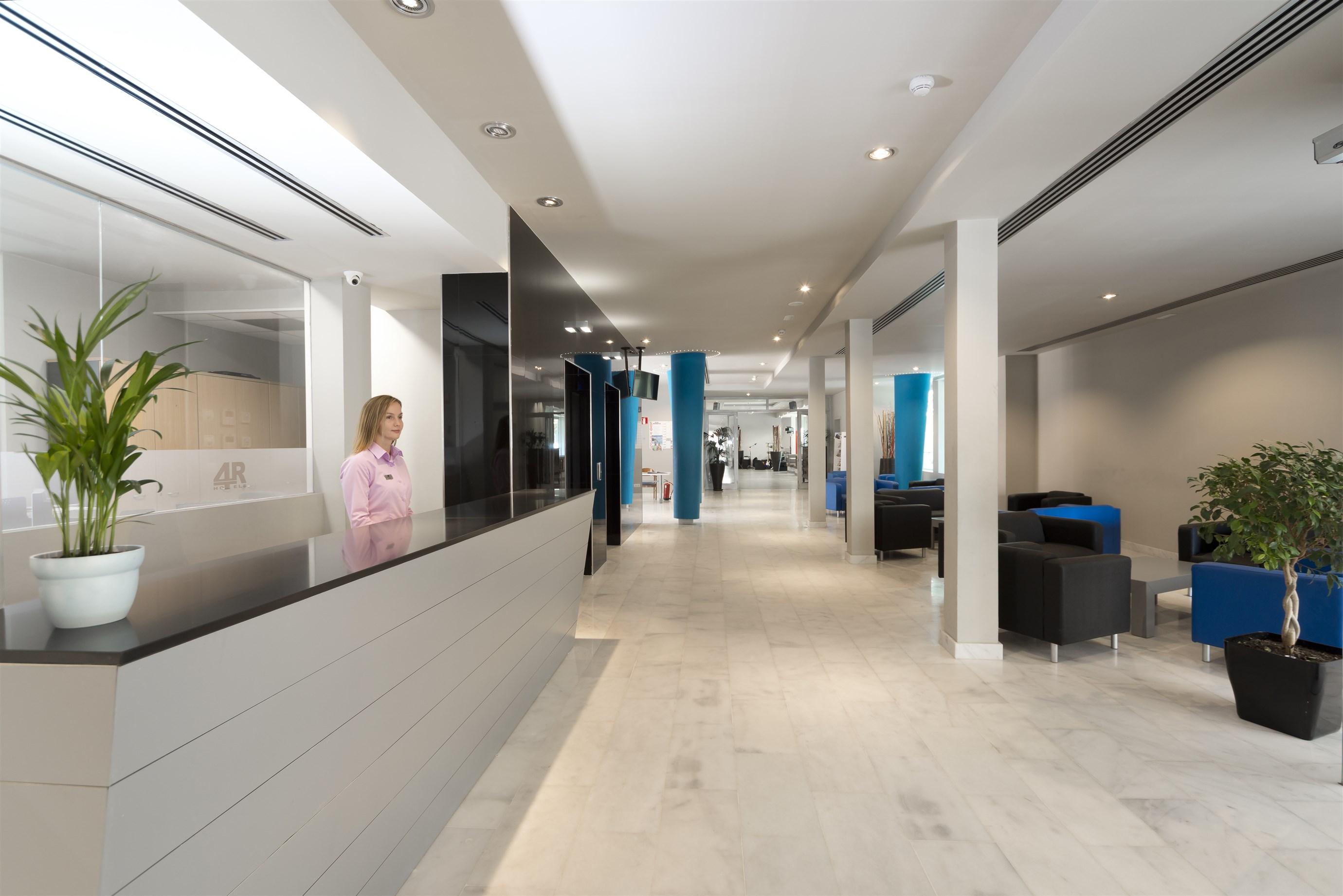 4R Miramar Calafell Hotel Kültér fotó