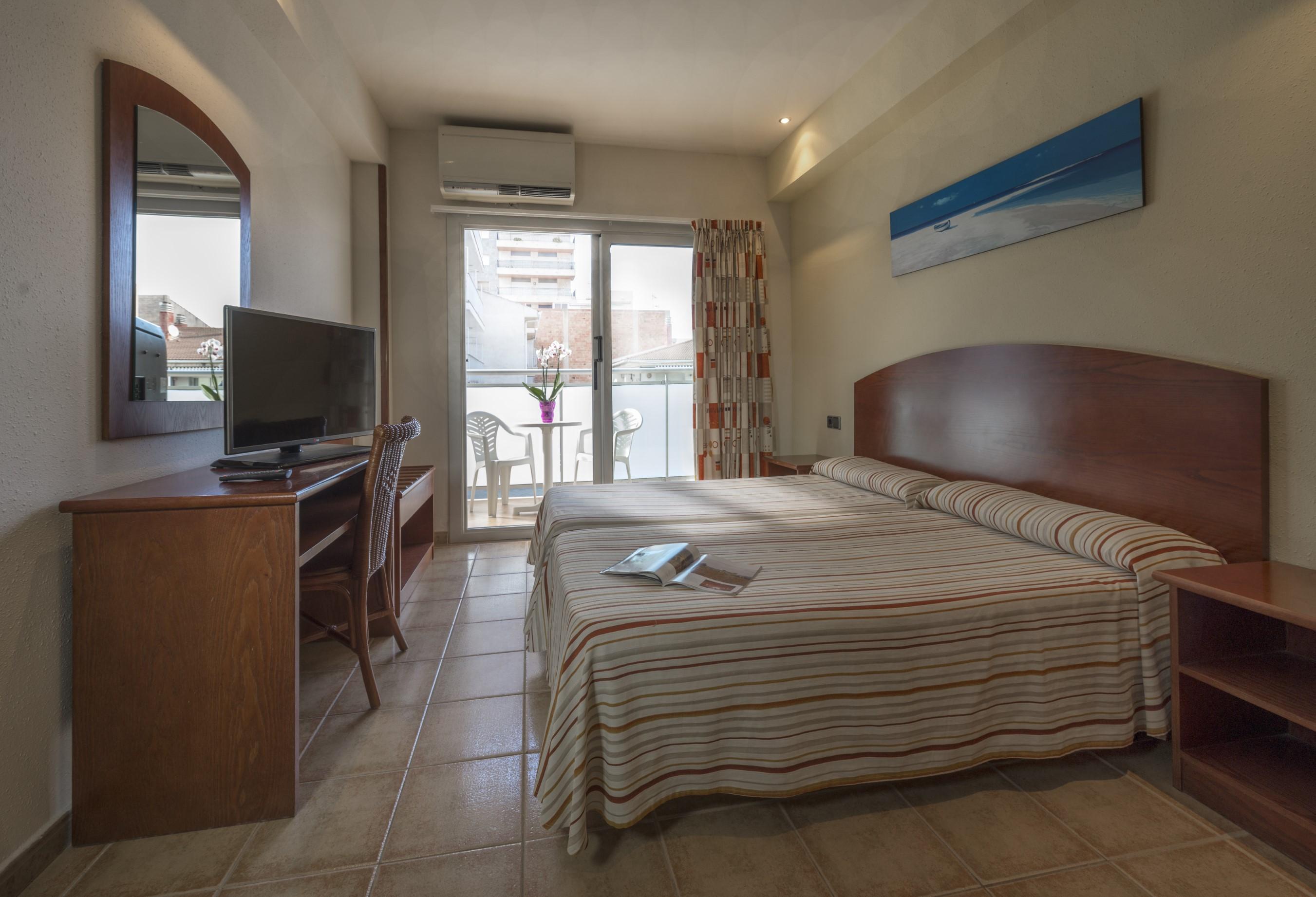 4R Miramar Calafell Hotel Kültér fotó