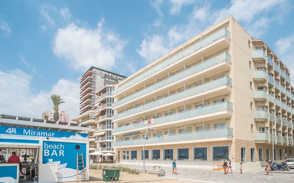 4R Miramar Calafell Hotel Kültér fotó